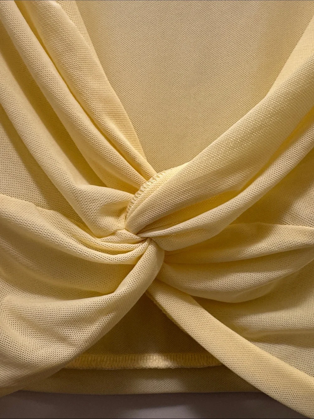 🆕 Pale Yellow Twist-Front Cropped Top Long Sleeve Sheer Bolero. M. NWT!🔥🔥